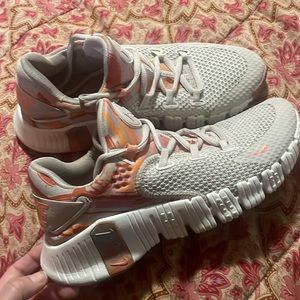 Women's Nike Metcon Sneakers